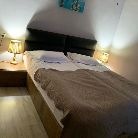 Tetne Qor Guesthouse Mestia Exteriér fotografie