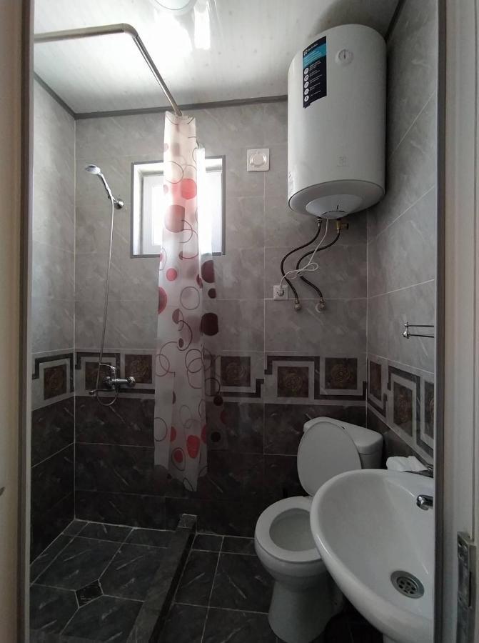 Tetne Qor Guesthouse Mestia Exteriér fotografie