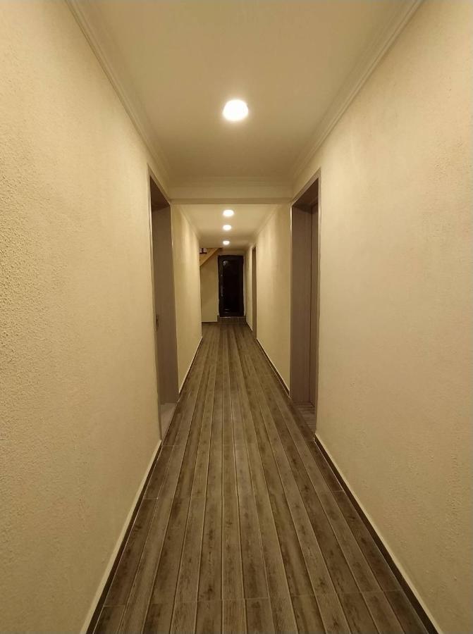 Tetne Qor Guesthouse Mestia Exteriér fotografie